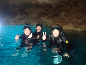 okinawa，沖繩，diving， 潛水，snorkeling， 浮潛，青洞，旅遊， 水上活動，畢業旅行，日本旅遊，自駕游